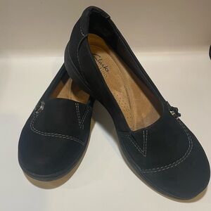 Clarks Women's Black Flats with Stitch Detail Leather Slip on